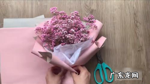带花泥的花束怎么包装,花束怎么包装 教程简单