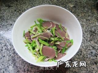 芹菜和鹅肉可不可以一起吃,鹅肉能不能和芹菜一块吃