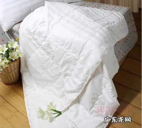 蚕丝被如何手洗,蚕丝被应该如何清洗