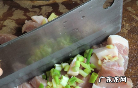 抄手馅要放些什么调料,抄手馅里要放什么佐料好吃