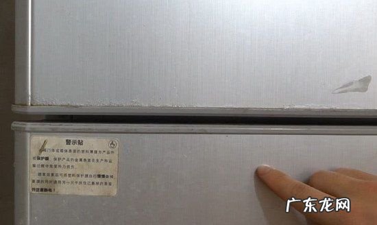冰箱胶带发霉怎么洗,冰箱胶条发霉怎么办教你一个窍门