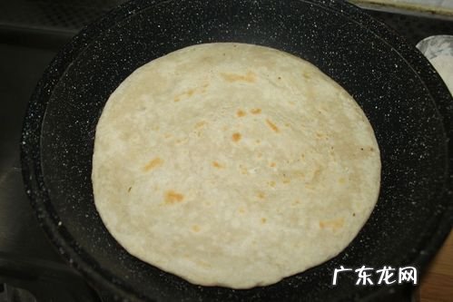 剩米饭烙饼的做法,用剩米饭烙饼的做法
