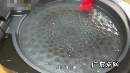 剩米饭烙饼的做法,用剩米饭烙饼的做法
