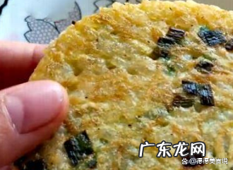 剩米饭烙饼的做法,用剩米饭烙饼的做法