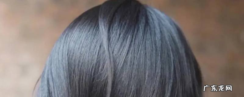 头发扑了散粉还能用头皮护理液吗 头发扑了散粉还能用头皮护理液吗怎么用