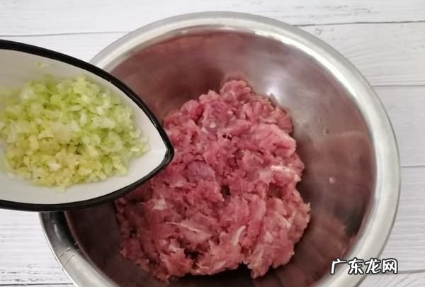 糖醋血旺做法图解,酸菜血旺的家常做法窍门