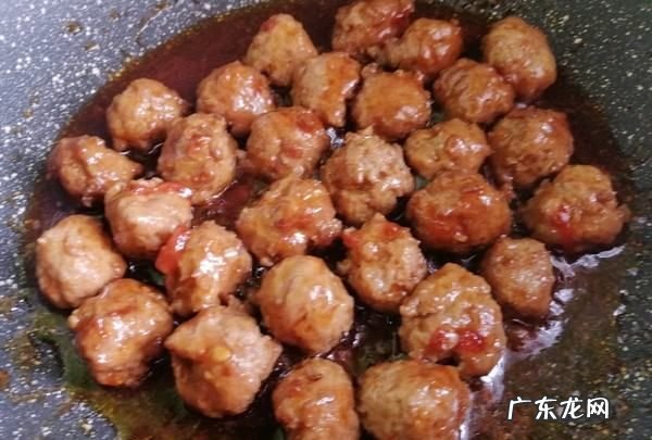 糖醋血旺做法图解,酸菜血旺的家常做法窍门