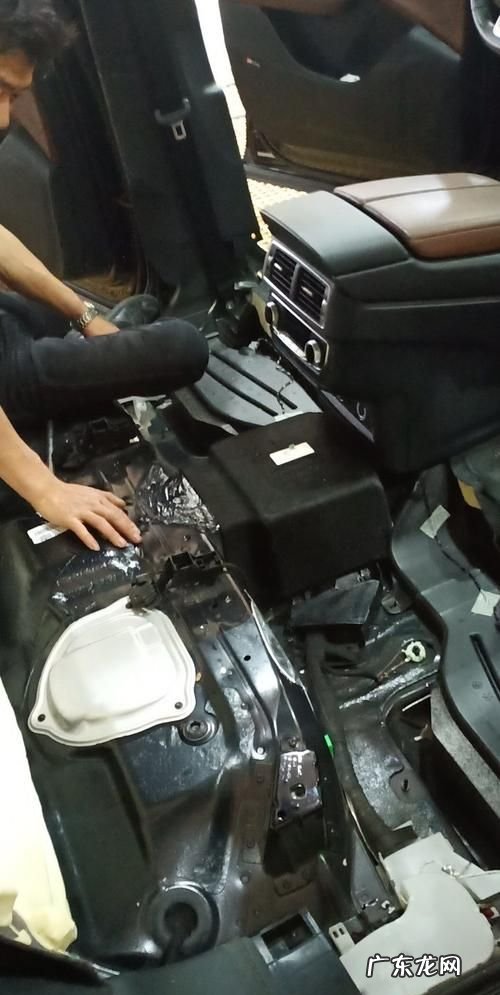 奥迪车内异味怎么处理,奥迪车里有味道怎么去除
