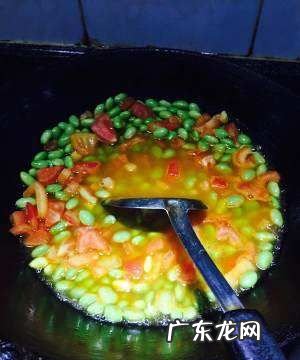 茄汁豆的做法 这道小点很好吃,香焖茄汁黄豆的做法