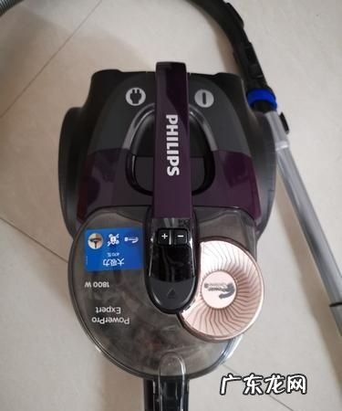 飞利浦吸尘器怎么打开清理盒,飞利浦吸尘器fc5228怎么拆卸