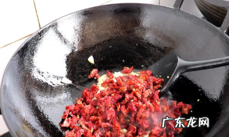 怎么做辣子鸡好吃,辣子鸡怎么做好吃家常做法